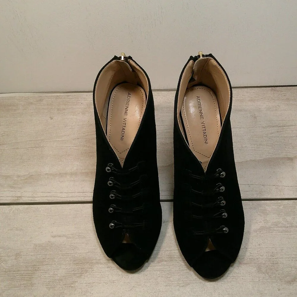 Womans Adrienne Vittadini Pumps Black Leather Suede Peep Toe Bootie Size 7.5M